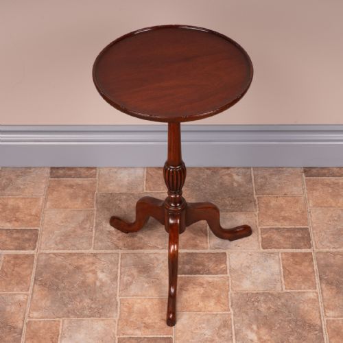 GOOD SIZED WINE TABLE - ADDITIONAL PHOTO 6