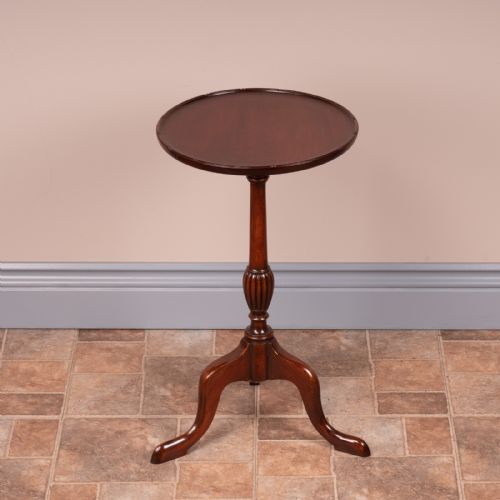 GOOD SIZED WINE TABLE - ADDITIONAL PHOTO 7