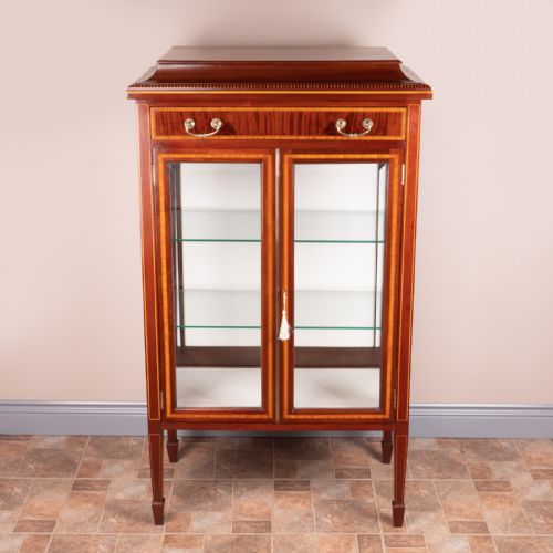 good quality edwardian inlaid mahogany display cabinet - CATEGORY: ANTIQUE CABINETS - DATED EDWARDIAN