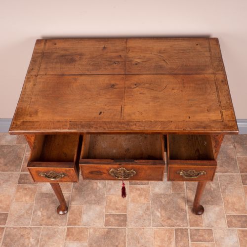 EARLY 18THC WALNUT LOWBOY - ADDITIONAL PHOTO 3