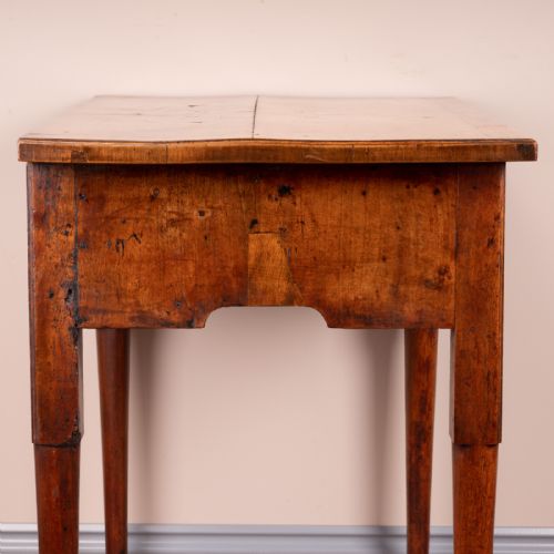 EARLY 18THC WALNUT LOWBOY - ADDITIONAL PHOTO 7