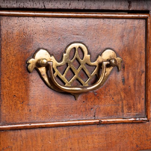 EARLY 18THC WALNUT LOWBOY - ADDITIONAL PHOTO 15