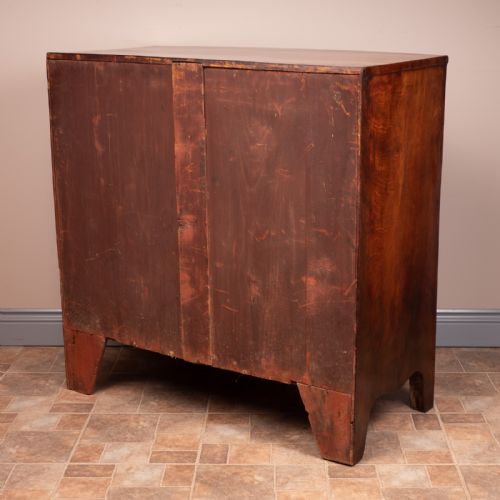 SMALL MAHOGANY 19THC BOW FRONTED CHEST OF DRAWERS - ADDITIONAL PHOTO 12