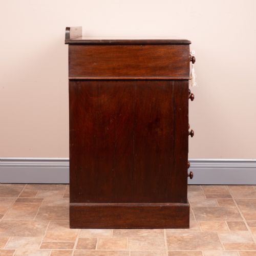 8 DRAWER MAHOGANY CHEST OF DRAWERS - ADDITIONAL PHOTO 4