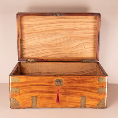19THC SMALL CAMPHORWOOD TRUNK - ADDITIONAL PHOTO 11