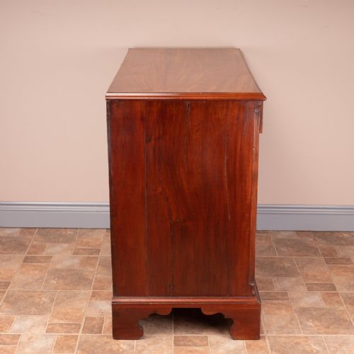 SMALL 19THC MAHOGANY CHEST OF DRAWERS - ADDITIONAL PHOTO 3