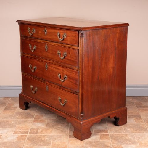 SMALL 19THC MAHOGANY CHEST OF DRAWERS - ADDITIONAL PHOTO 5