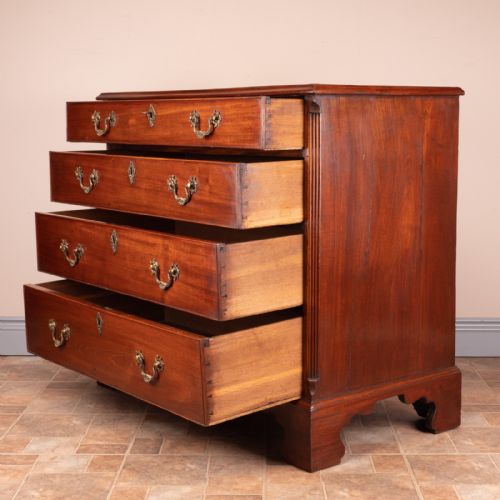 SMALL 19THC MAHOGANY CHEST OF DRAWERS - ADDITIONAL PHOTO 8