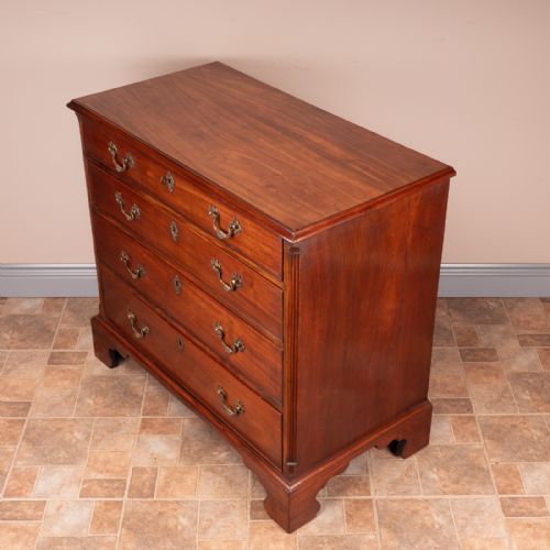 SMALL 19THC MAHOGANY CHEST OF DRAWERS - ADDITIONAL PHOTO 10