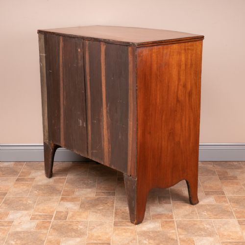 COMPACT 19THC BOW FRONTED MAHOGANY CHEST OF DRAWERS - ADDITIONAL PHOTO 13