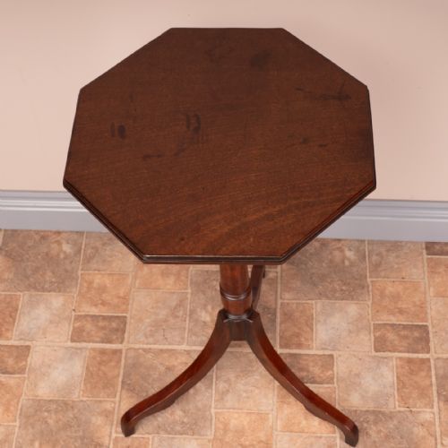 PAIR OF 19THC MAHOGANY OCCASIONAL TABLES - ADDITIONAL PHOTO 11