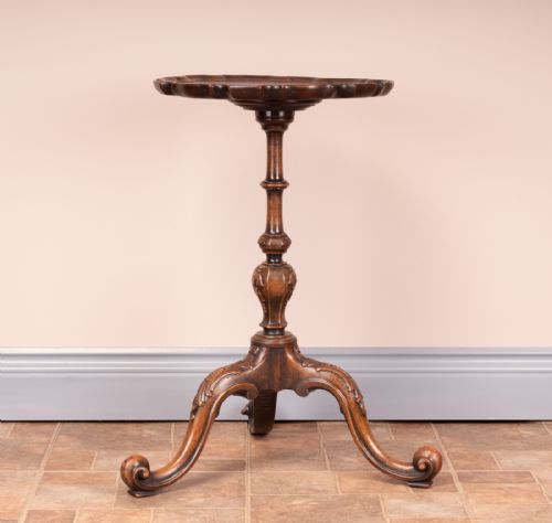 FINE QUALITY CARVED MAHOGANY WINE TABLE - ADDITIONAL PHOTO 4