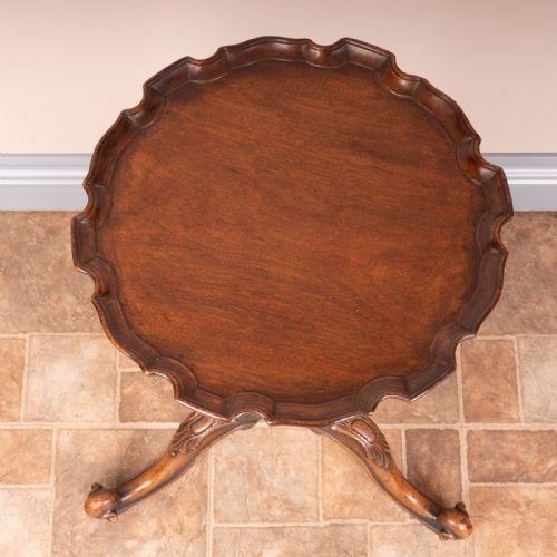 FINE QUALITY CARVED MAHOGANY WINE TABLE - ADDITIONAL PHOTO 9