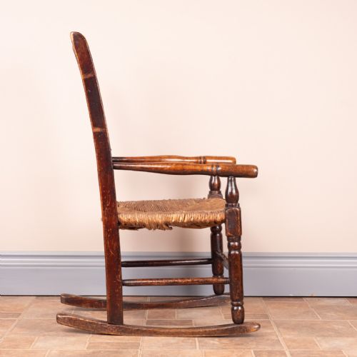 19THC RUSH SEATED CHILDS ROCKING CHAIR - ADDITIONAL PHOTO 3