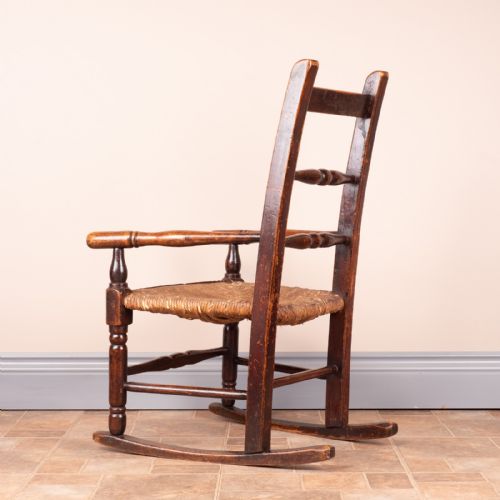 19THC RUSH SEATED CHILDS ROCKING CHAIR - ADDITIONAL PHOTO 4