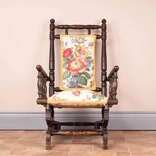 CHILDS ROCKING CHAIR - ADDITIONAL PHOTO 1
