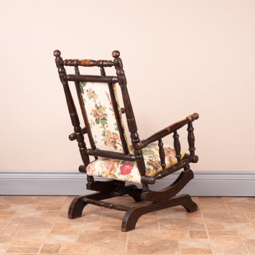 CHILDS ROCKING CHAIR - ADDITIONAL PHOTO 4