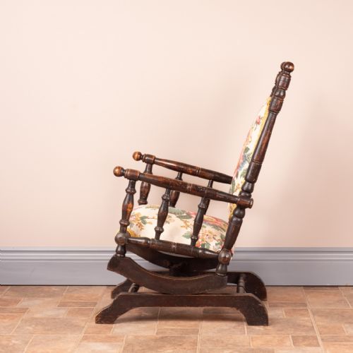 CHILDS ROCKING CHAIR - ADDITIONAL PHOTO 7