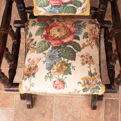 CHILDS ROCKING CHAIR - ADDITIONAL PHOTO 8