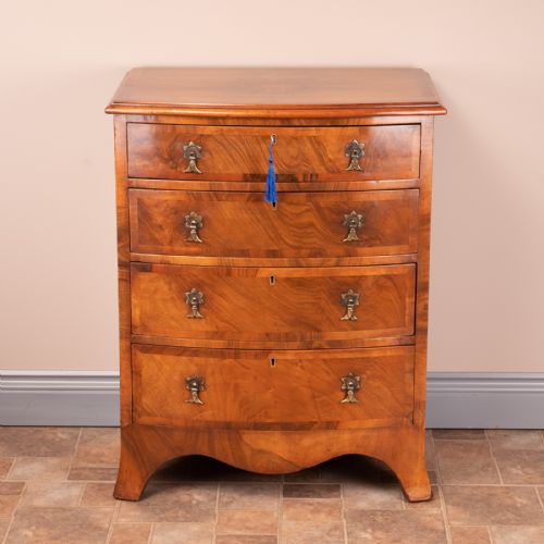 small walnut chest of drawers - CATEGORY: ANTIQUE CHEST OF DRAWERS - DATED 1930