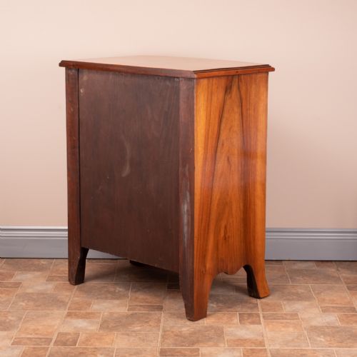 SMALL WALNUT CHEST OF DRAWERS - ADDITIONAL PHOTO 11