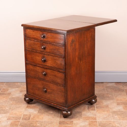19thc small mahogany chest of drawers with extending top - CATEGORY: ANTIQUE CHEST OF DRAWERS - DATED 19TH CENTURY