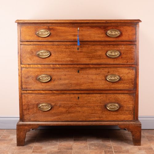 GEORGIAN MAHOGANY CHEST OF DRAWERS - ADDITIONAL PHOTO 12