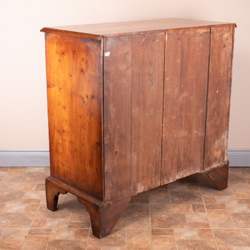 GEORGIAN MAHOGANY CHEST OF DRAWERS - ADDITIONAL PHOTO 18