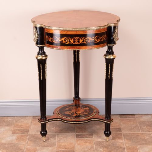fine quality french marquetry ormolu mounted occasional table - CATEGORY: ANTIQUE TABLES - DATED 19TH CENTURY
