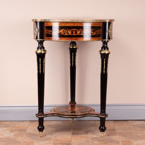 FINE QUALITY FRENCH MARQUETRY ORMOLU MOUNTED OCCASIONAL TABLE - ADDITIONAL PHOTO 1