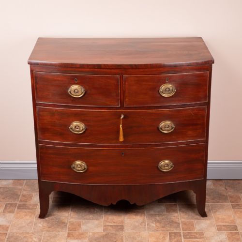 19thc mahogany bow fronted chest of drawers - CATEGORY: ANTIQUE CHEST OF DRAWERS - DATED 19TH CENTURY