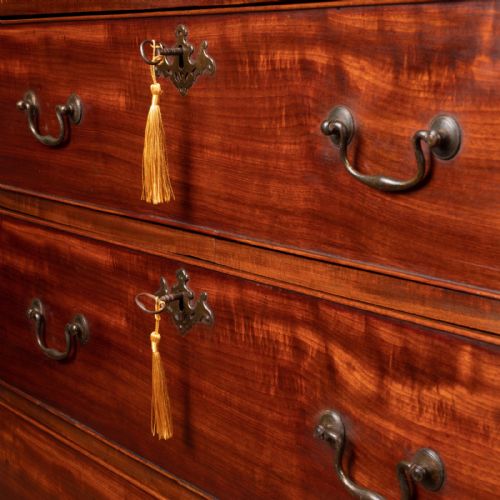 GOOD QUALITY GEORGIAN MAHOGANY CHEST OF DRAWERS - ADDITIONAL PHOTO 5