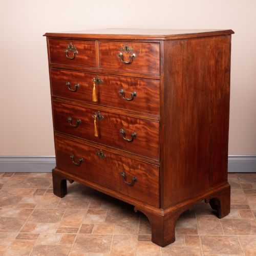 GOOD QUALITY GEORGIAN MAHOGANY CHEST OF DRAWERS - ADDITIONAL PHOTO 6