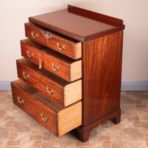 WARING GILLOW MAHOGANY CHEST OF DRAWERS - ADDITIONAL PHOTO 10