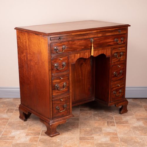 MAHOGANY KNEEHOLE DESK WITH BRUSHING SLIDE - ADDITIONAL PHOTO 3