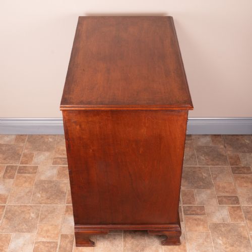 MAHOGANY KNEEHOLE DESK WITH BRUSHING SLIDE - ADDITIONAL PHOTO 5