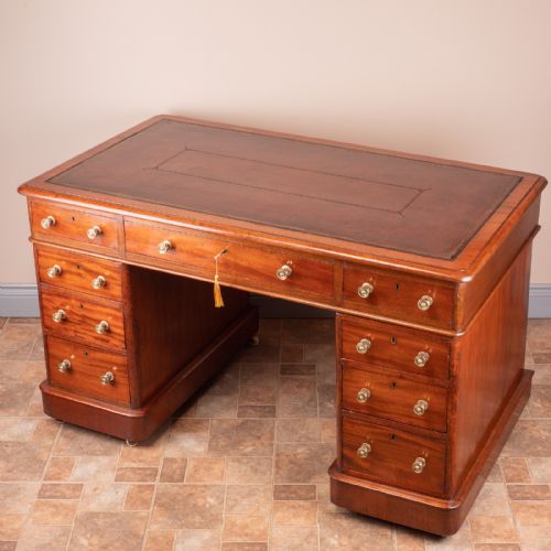 VICTORIAN MAHOGANY PEDESTAL DESK - ADDITIONAL PHOTO 4