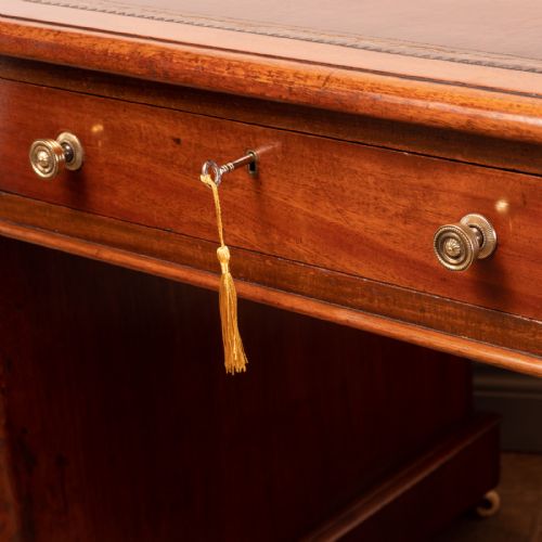 VICTORIAN MAHOGANY PEDESTAL DESK - ADDITIONAL PHOTO 10