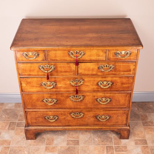 EARLY 18THC INLAID WALNUT CHEST OF DRAWERS - ADDITIONAL PHOTO 3