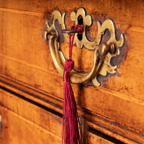 EARLY 18THC INLAID WALNUT CHEST OF DRAWERS - ADDITIONAL PHOTO 26