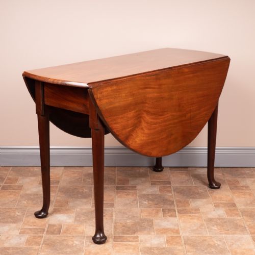 georgian mahogany pad foot drop leaf table - CATEGORY: ANTIQUE TABLES - DATED GEORGIAN