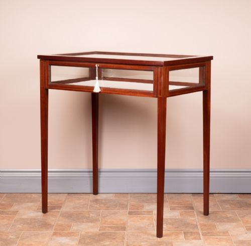 inlaid mahogany bijouterie table - CATEGORY: ANTIQUE TABLES - DATED 1920