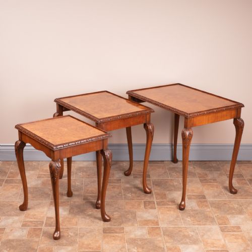 GOOD QUALITY WALNUT NEST OF THREE TABLES - ADDITIONAL PHOTO 8