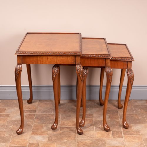 GOOD QUALITY WALNUT NEST OF THREE TABLES - ADDITIONAL PHOTO 9