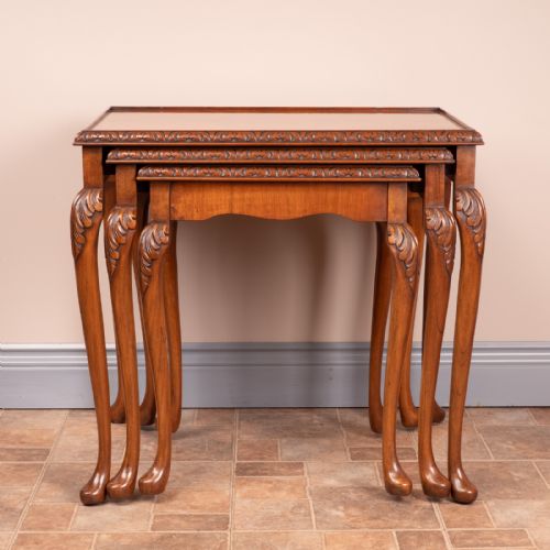 GOOD QUALITY WALNUT NEST OF THREE TABLES - ADDITIONAL PHOTO 16