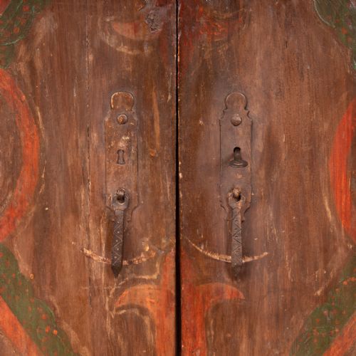 19THC SPANISH PAINTED 2 DOOR CUPBOARD - ADDITIONAL PHOTO 1