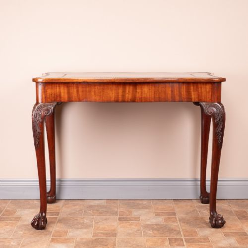 SERPENTINE SHAPED MAHOGANY WRITING TABLE - ADDITIONAL PHOTO 2