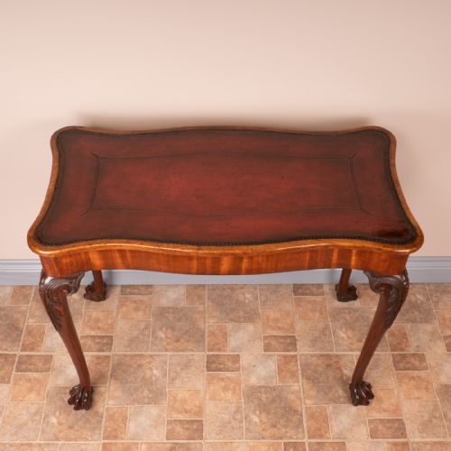 SERPENTINE SHAPED MAHOGANY WRITING TABLE - ADDITIONAL PHOTO 3