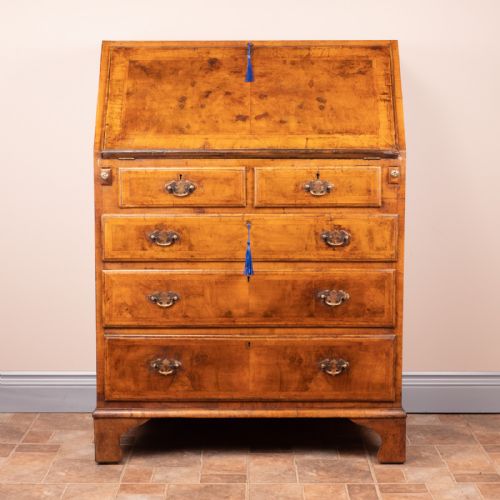 COMPACT WALNUT BUREAU - ADDITIONAL PHOTO 5