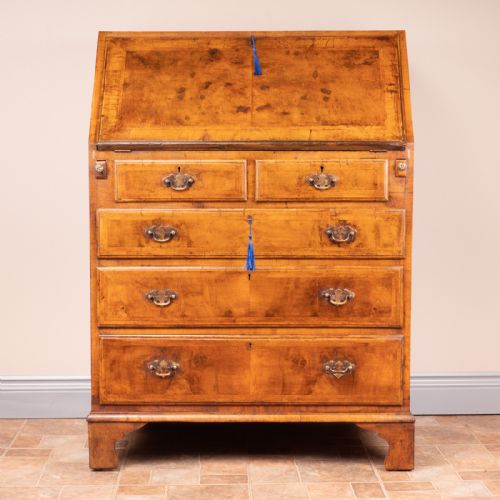 COMPACT WALNUT BUREAU - ADDITIONAL PHOTO 17